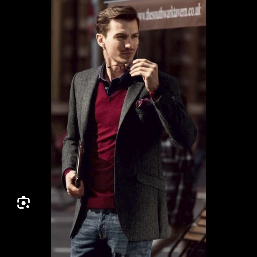Express Men’s Merino Wool Knit Pullover Sweater